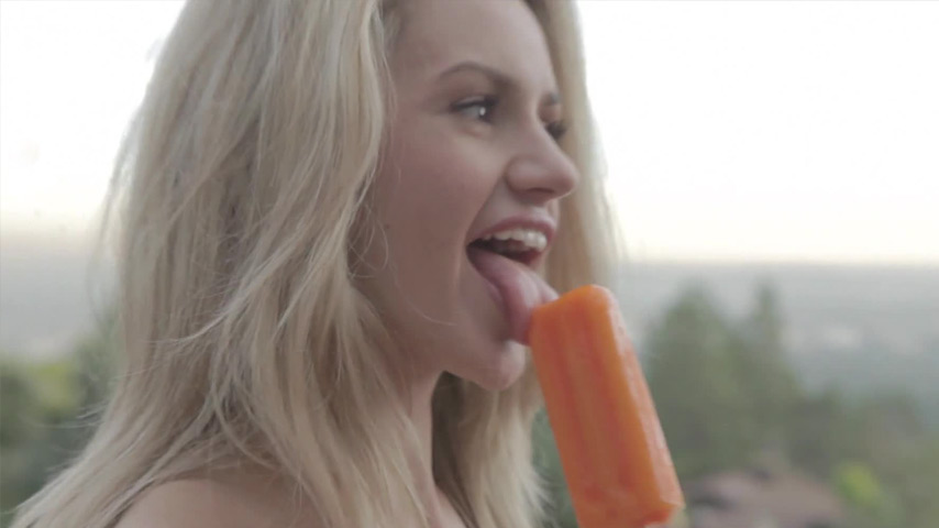 Beauty Sucks A Popsicle Nude Xbabe Video