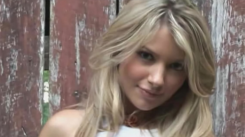 854px x 480px - Blonde girl next door is a beauty - XBabe video